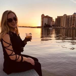 Meet your Posher, Mikelle